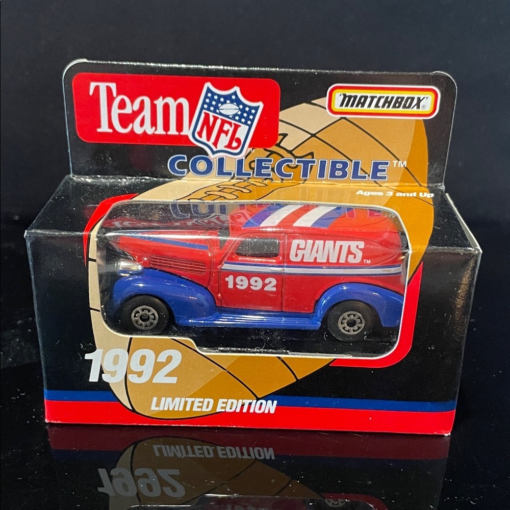 Matchbox NFL Collectible 1992 Giants Diecast Car
